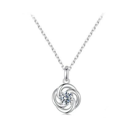 Collana con ciondolo trifoglio roteante