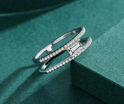 Anello Brillante con Doppio Halo