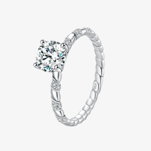 Anello con Moissanite Brillante Intrecciato