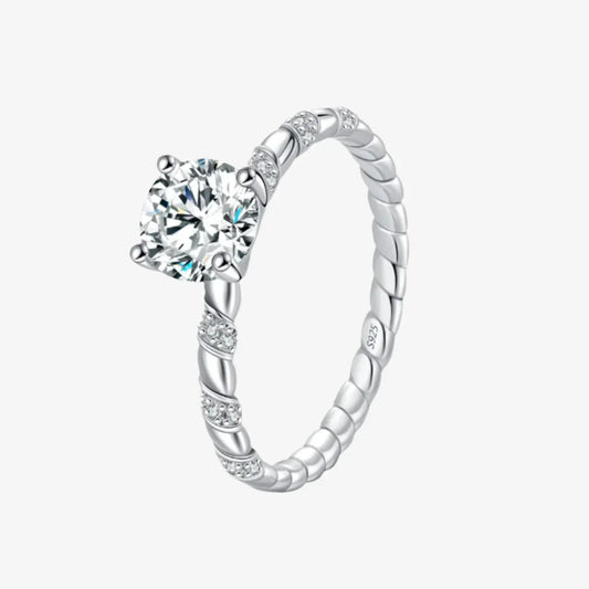 Bague Moissanite « Twisted Brilliance »