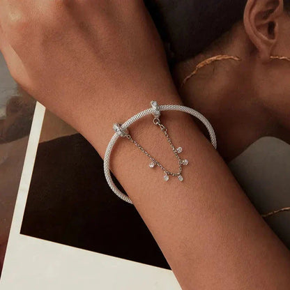 Varnostna verižica z obeskom Sijočih pet kristalov